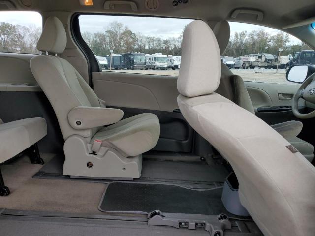 Photo 11 from auction – 2012 TOYOTA SIENNA with VIN 5TDZK3DCXCS267980