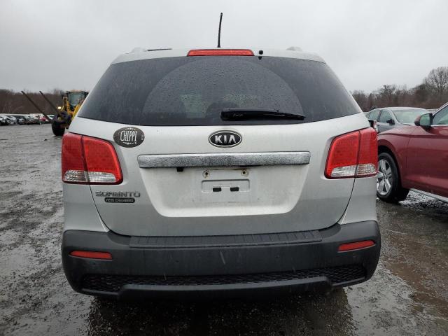 Photo 6 from auction – 2013 KIA SORENTO LX with VIN 5XYKTCA67DG343764