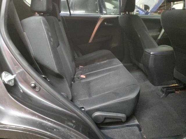 Photo 11 from auction – 2015 TOYOTA RAV4 XLE with VIN JTMRFREV8FD165908