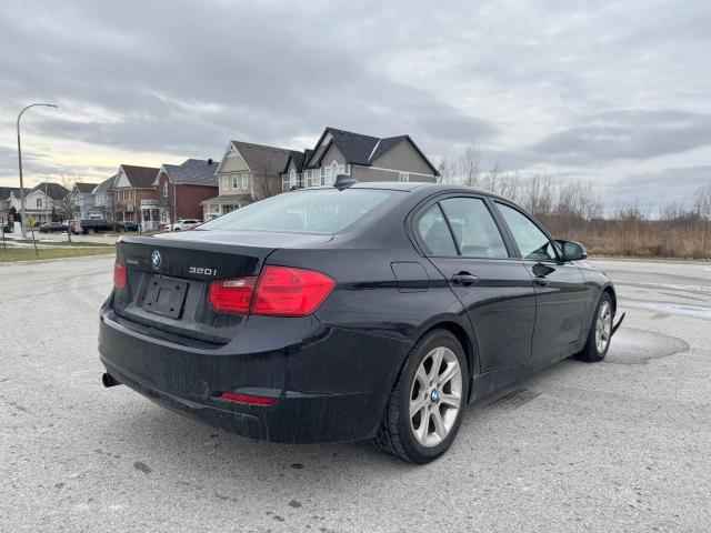 Photo 4 from auction – 2012 BMW 320 I with VIN WBA3B1C52CFX99928