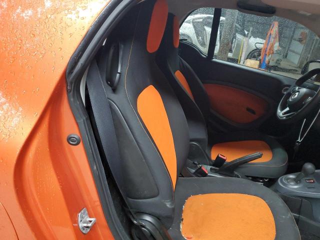 Photo 10 from auction – 2016 SMART FORTWO with VIN WMEFJ5DA3GK069126