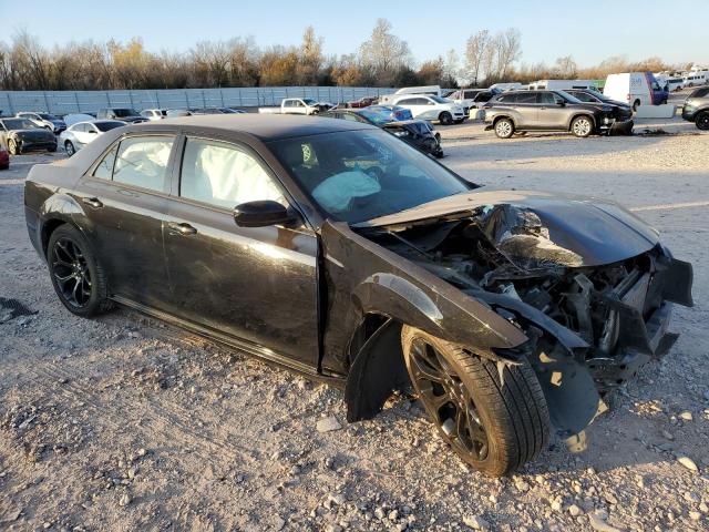 صورة رقم 4 من المزاد - 2015 CHRYSLER 300 S مع VIN 2C3CCABG1FH926761
