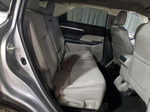 Photo 11 from auction – 2015 TOYOTA HIGHLANDER with VIN 5TDBKRFH1FS081715