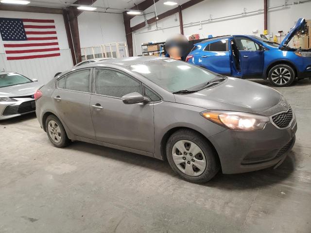 Photo 4 from auction – 2016 KIA FORTE LX with VIN KNAFX4A66G5535893