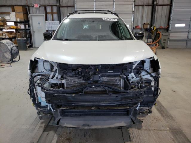 Photo 5 from auction – 2018 NISSAN ROGUE S with VIN 5N1AT2MT1JC765757
