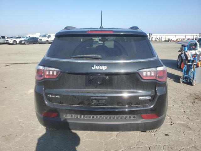 Photo 6 from auction – 2017 JEEP COMPASS LA with VIN 3C4NJDBB0HT680988