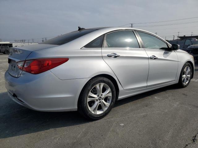 Photo 3 from auction – 2012 HYUNDAI SONATA SE with VIN 5NPEC4AC4CH336187