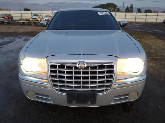Photo 5 from auction – 2007 CHRYSLER 300C with VIN 2C3KA63H07H729961