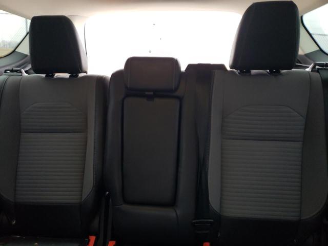 Photo 10 from auction – 2019 FORD ESCAPE SE with VIN 1FMCU0GD3KUA76877