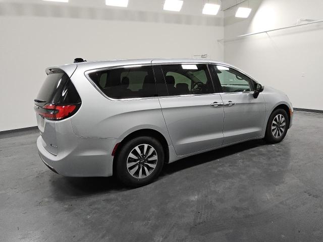 Photo 3 from auction – 2023 CHRYSLER PACIFICA H with VIN 2C4RC1L70PR626144