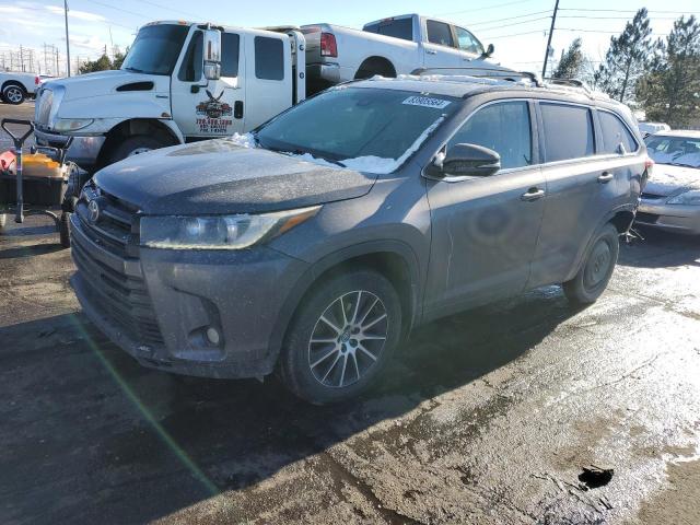 TOYOTA HIGHLANDER 2017 مع رقم تعريف المركبة 5TDJZRFH4HS414452 - صورة من المزاد