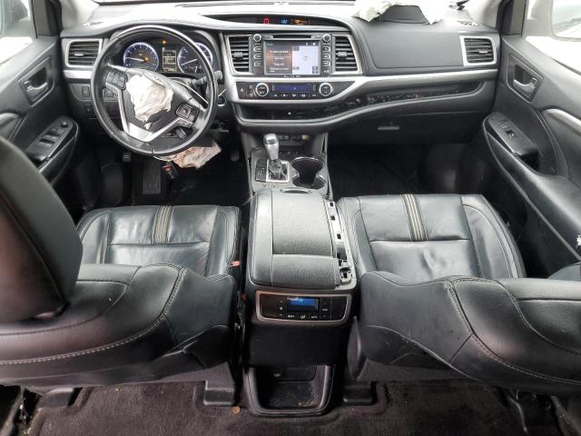 Photo 8 from auction – 2018 TOYOTA HIGHLANDER with VIN 5TDJZRFH1JS826205