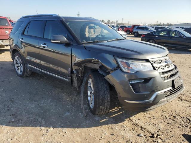 Photo 4 from auction – 2018 FORD EXPLORER L with VIN 1FM5K8F8XJGC16356