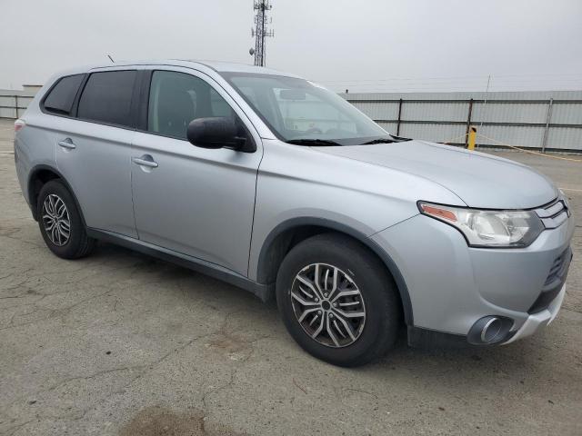 Photo 4 from auction – 2015 MITSUBISHI OUTLANDER with VIN JA4AD2A30FZ011480