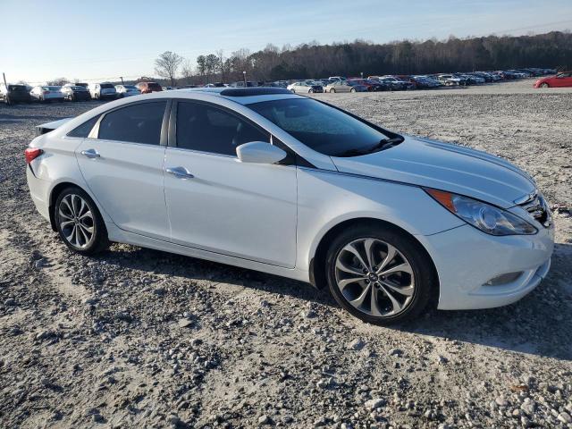 Photo 4 from auction – 2013 HYUNDAI SONATA SE with VIN 5NPEC4AB6DH666874
