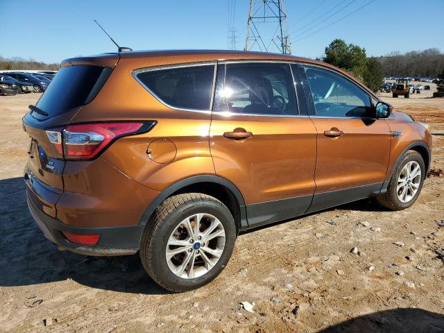 Photo 3 from auction – 2017 FORD ESCAPE SE with VIN 1FMCU0GD0HUE00019