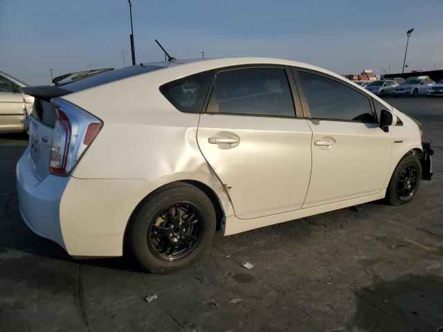 Photo 3 from auction – 2014 TOYOTA PRIUS with VIN JTDKN3DU1E1749870