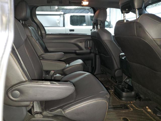 Photo 11 from auction – 2024 TOYOTA SIENNA XSE with VIN 5TDCSKFC3RS112161