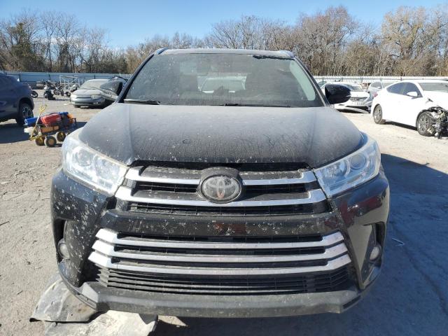 Photo 5 from auction – 2018 TOYOTA HIGHLANDER with VIN 5TDKZRFH0JS266357