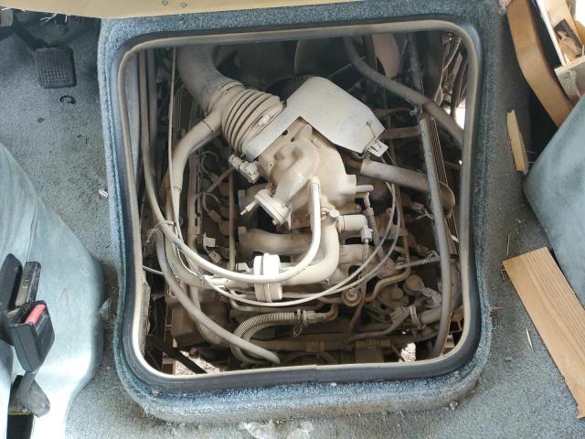 Photo 7 from auction – 2000 BOUN MOTORHOME with VIN 3FCNF53S4YJA07123