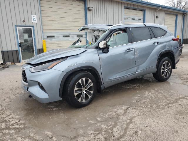 TOYOTA HIGHLANDER 2021 with VIN 5TDHZRBH2MS095650 - Photo from auction
