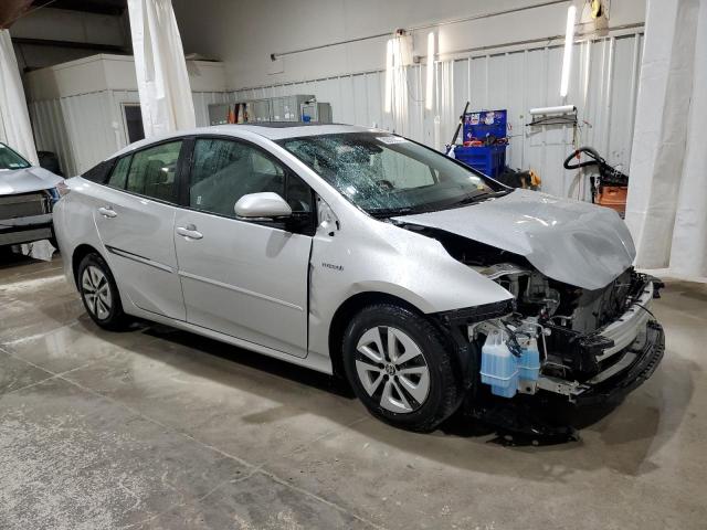 Photo 4 from auction – 2017 TOYOTA PRIUS with VIN JTDKARFU3H3032892