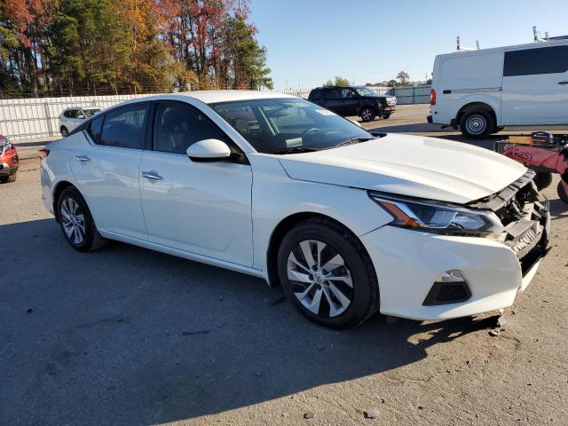 Photo 4 from auction – 2019 NISSAN ALTIMA S with VIN 1N4BL4BV9KC105479