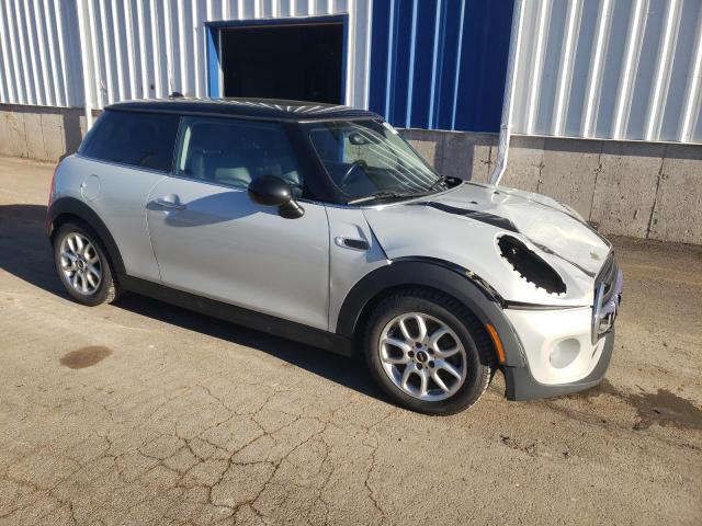 Photo 4 from auction – 2016 MINI COOPER with VIN WMWXP5C56G2D70995