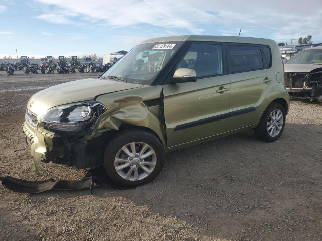 KIA SOUL + 2013 with VIN KNDJT2A61D7524216 - Photo from auction
