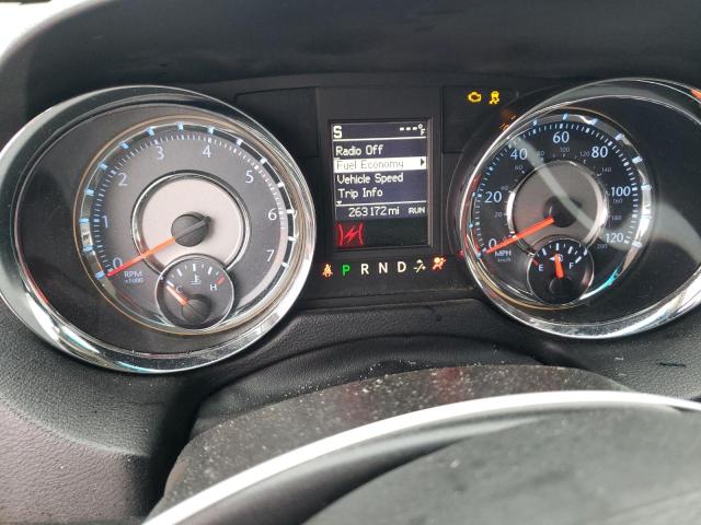 Photo 9 from auction – 2016 CHRYSLER TOWN & COU with VIN 2C4RC1BG2GR298937