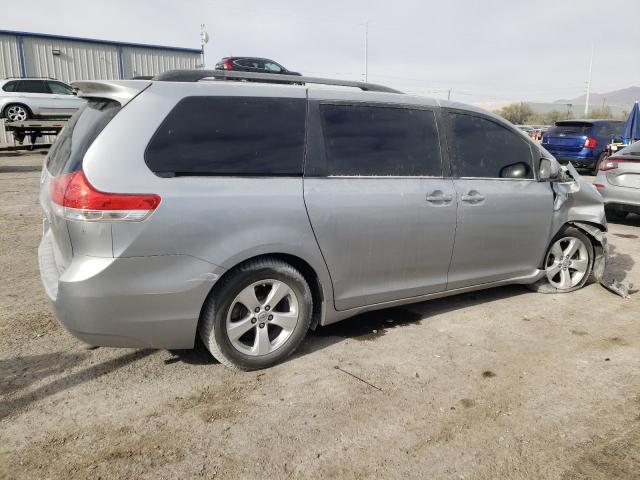 Photo 3 from auction – 2014 TOYOTA SIENNA LE with VIN 5TDKK3DC1ES407869