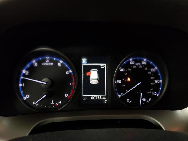 Photo 9 from auction – 2017 TOYOTA RAV4 XLE with VIN JTMWFREVXHJ130133
