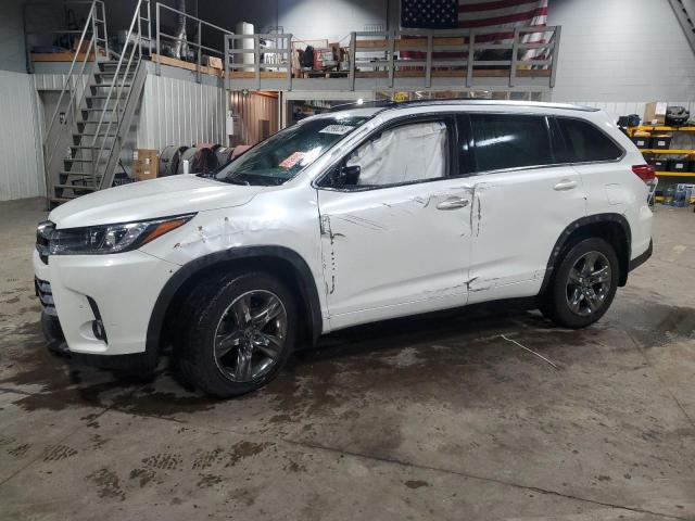 TOYOTA HIGHLANDER 2017 with VIN 5TDDZRFH9HS418915 - Photo from auction
