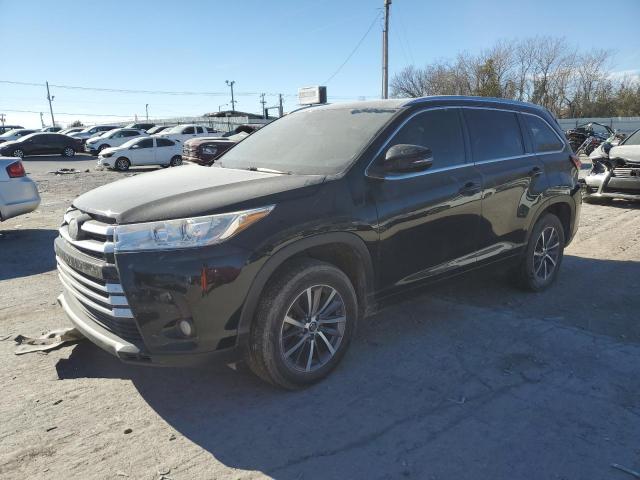 TOYOTA HIGHLANDER 2018 with VIN 5TDKZRFH0JS266357 - Photo from auction