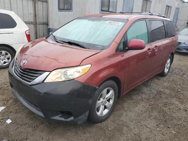 TOYOTA SIENNA LE 2011 with VIN 5TDKK3DC0BS100902 - Photo from auction