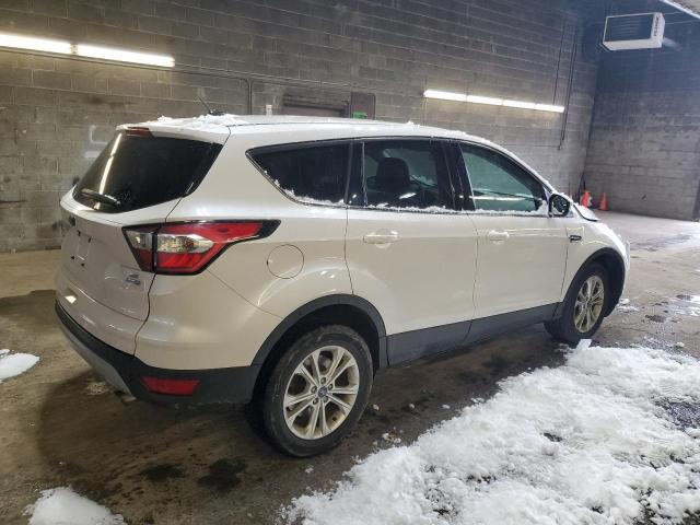Photo 3 from auction – 2017 FORD ESCAPE SE with VIN 1FMCU9GD5HUE89011