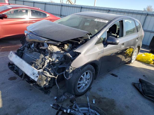 TOYOTA PRIUS V 2015 with VIN JTDZN3EU7FJ031111 - Photo from auction
