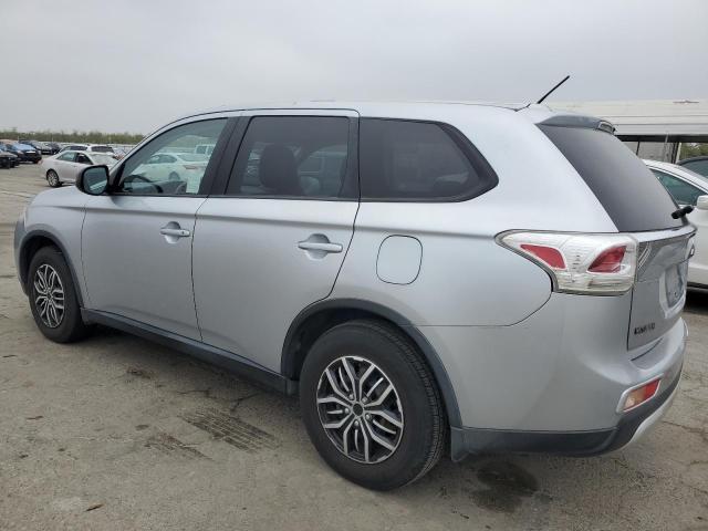 Photo 2 from auction – 2015 MITSUBISHI OUTLANDER with VIN JA4AD2A30FZ011480