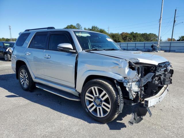 Photo 4 from auction – 2022 TOYOTA 4RUNNER TR with VIN JTEAU5JR6N5274277