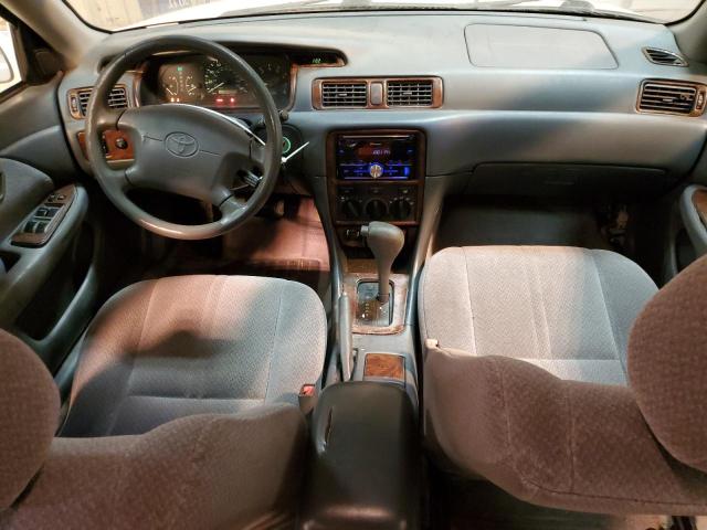 Photo 8 from auction – 2000 TOYOTA CAMRY CE with VIN 4T1BG22K3YU968723