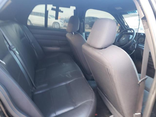 Photo 10 from auction – 2005 FORD CROWN VICT with VIN 2FAFP71W35X115207