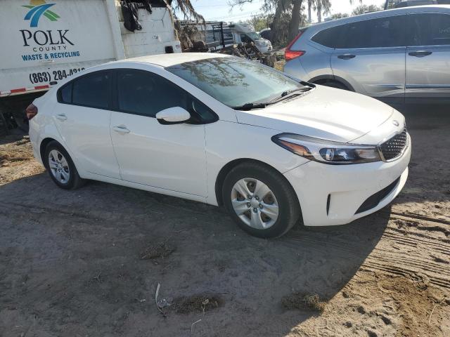 Zdjęcie 4 z aukcji – 2017 KIA FORTE LX z VIN 3KPFK4A7XHE044355
