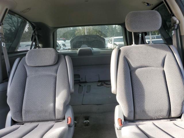 Photo 10 from auction – 2005 CHRYSLER TOWN & COU with VIN 2C4GP44R95R601320