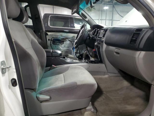Photo 7 from auction – 2004 TOYOTA 4RUNNER SR with VIN JTEBU14R440029191