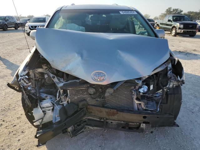 Photo 5 from auction – 2014 TOYOTA SIENNA XLE with VIN 5TDYK3DCXES441173