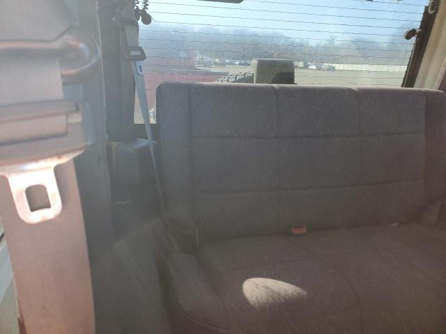 Photo 10 from auction – 2000 JEEP WRANGLER / with VIN 1J4FA49S3YP750086