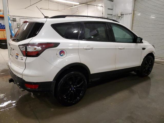 Photo 3 from auction – 2017 FORD ESCAPE SE with VIN 1FMCU9G96HUA71021