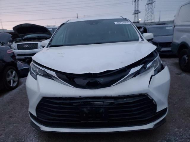 Photo 5 from auction – 2021 TOYOTA SIENNA LE with VIN 5TDKRKEC9MS010171