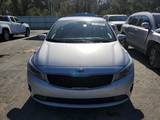 Photo 5 from auction – 2017 KIA FORTE LX with VIN 3KPFK4A73HE111863