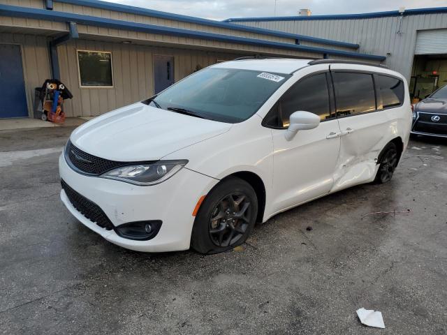 CHRYSLER PACIFICA T 2018 with VIN 2C4RC1BGXJR227749 - Photo from auction